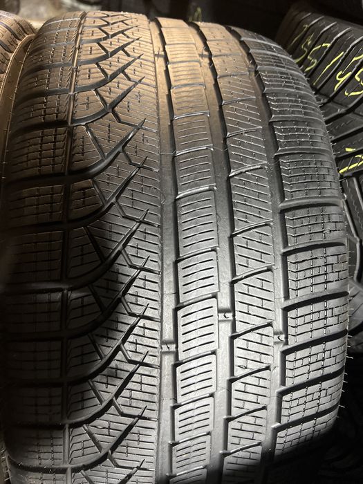 #Opony Pirelli Pzero winter 275/35/19 para