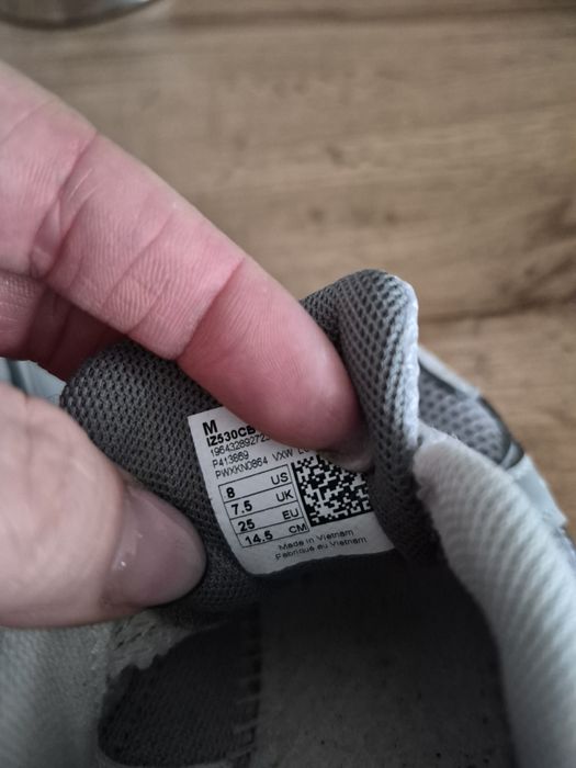 Buty new balance 530 rozmiar 25