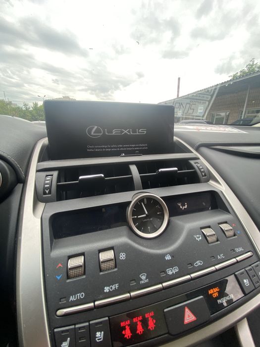 Продам Lexus 2019 2.5 гибрид