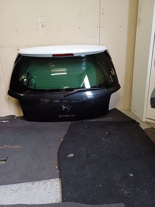 Citroen ds3 tylna klapa