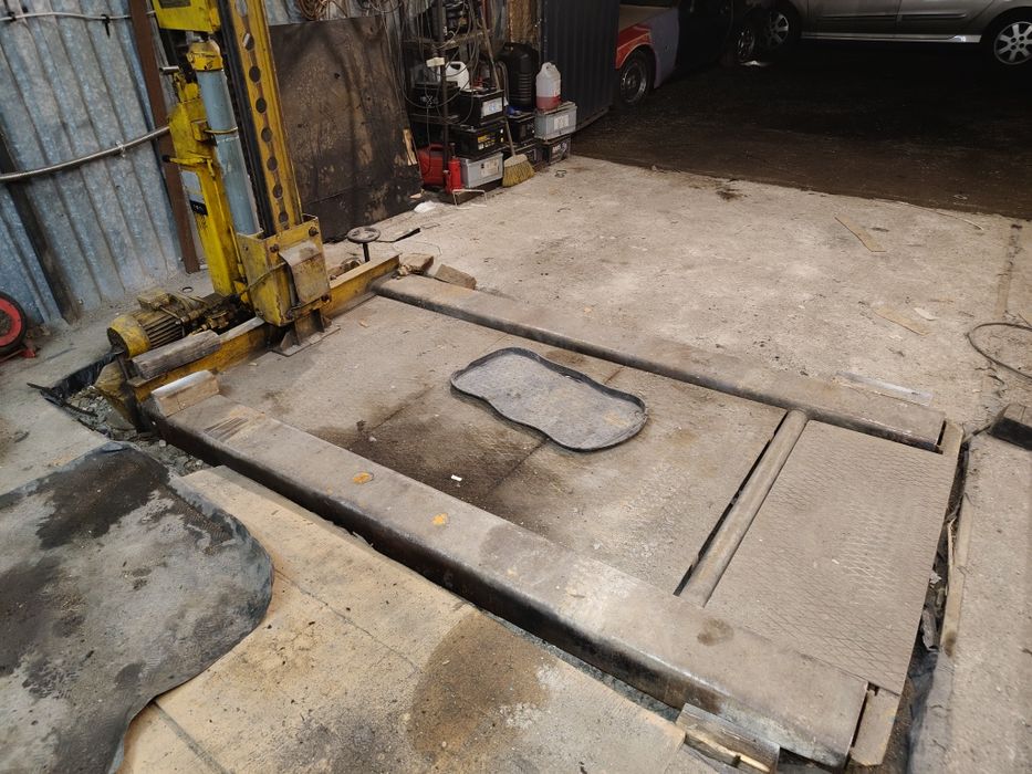 Podnośnik nożycowy samochodowy 2t DDR