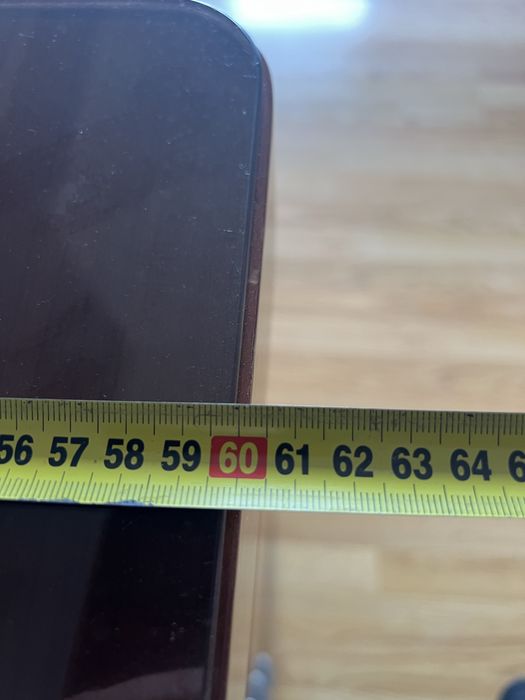 Secretária em madeira maciça -