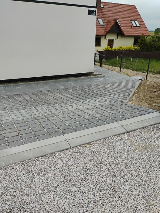 Ogrodzenia/kostka brukowa