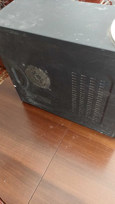 Блок питания DELUX ATX-400W P4 + корпус