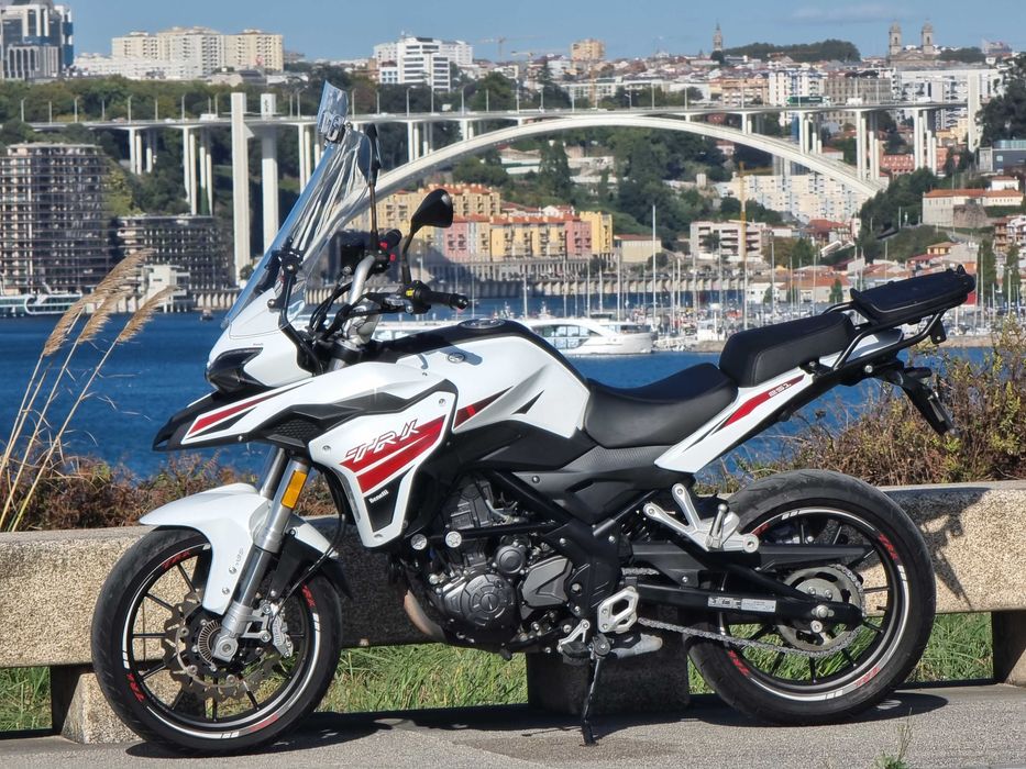 Mota Benelli TRK251