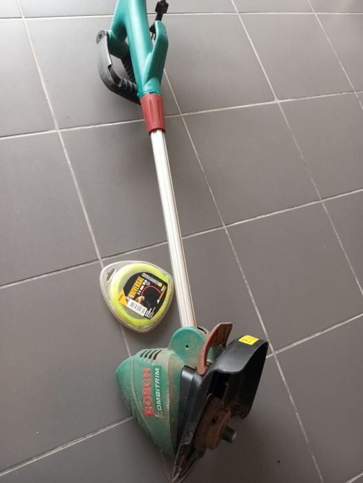 Aparador elétrico 550 W Bosch ART 30