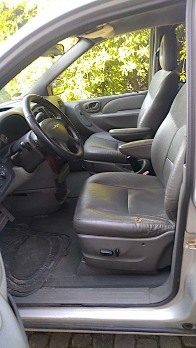 Crysler Voyager 2.8CRD 2005r.