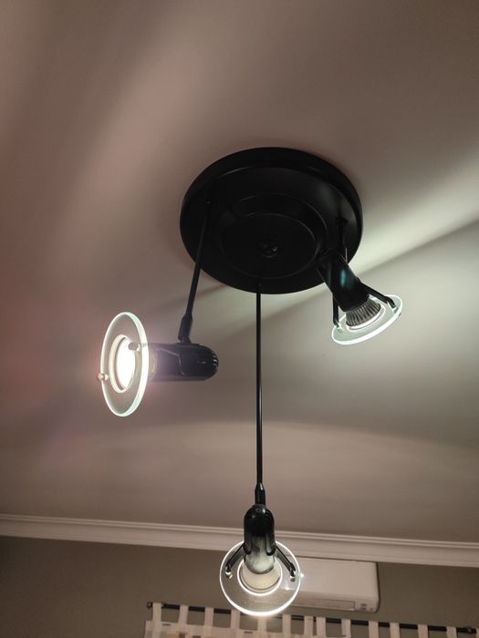 Candeeiro de teto moderno