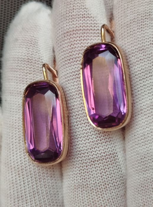 Золотые серьги с Александритом СССР Золоті радянські сережки