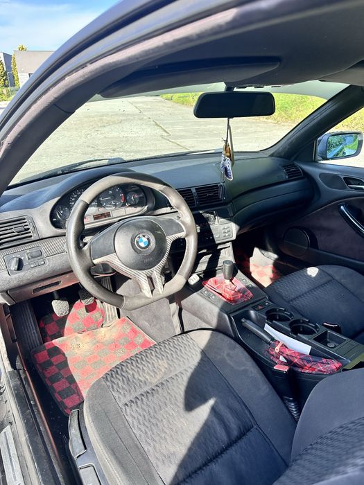 BMW E46 Coupe | M54B25 2.5 R6