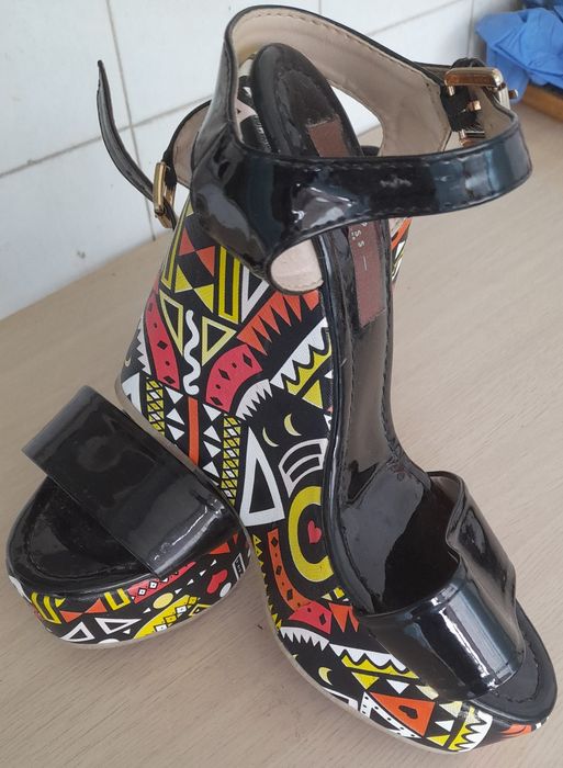 Sandálias originais Bliss Couture N.38 - Semi-Novas - ÚLTIMOS DIAS