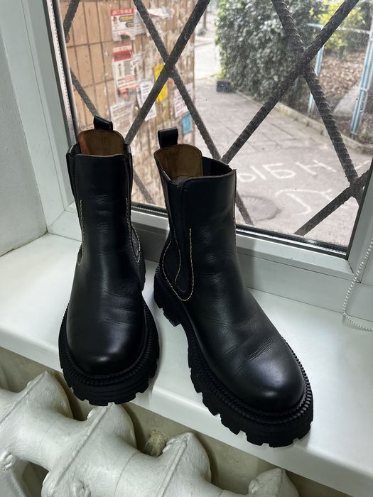 Продам кожанные зимние ботинки