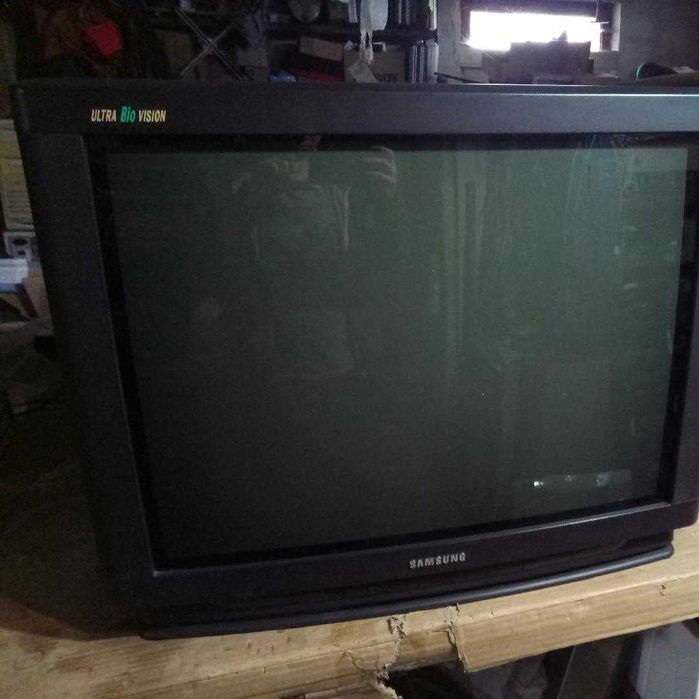 Продам телевизор Самсунг