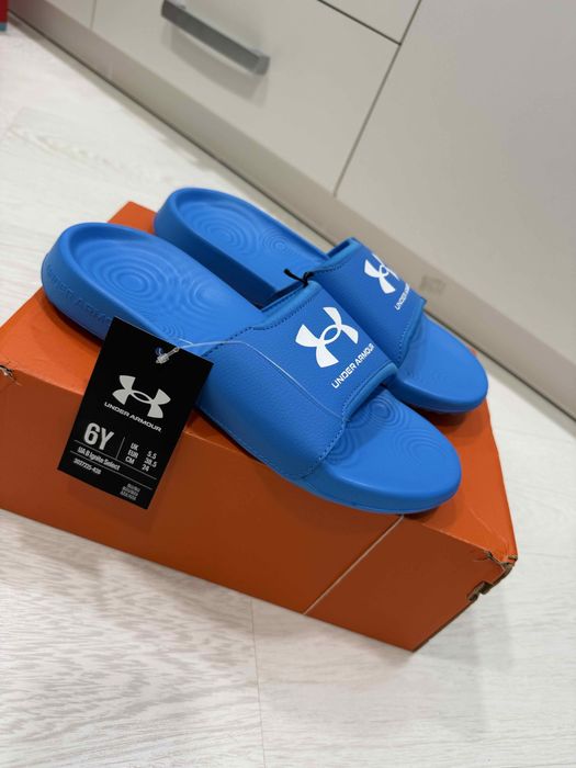 Продам шлепанці Under Armour