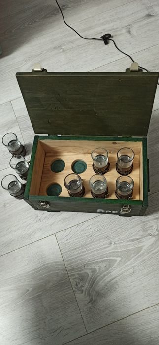 Ящик під рюмки з гільз