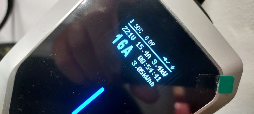 .Certyfikowana ładowarka samochodowa typ 1.