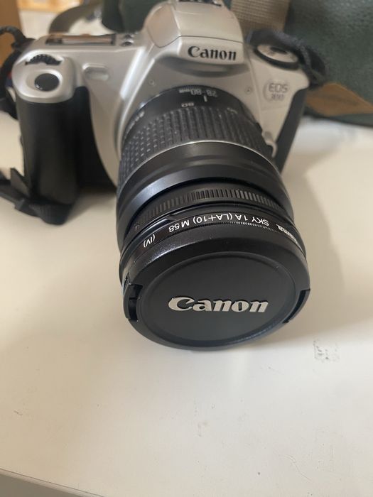 Canon EOS 300 analogica com bolsa e livro de instrucoes original