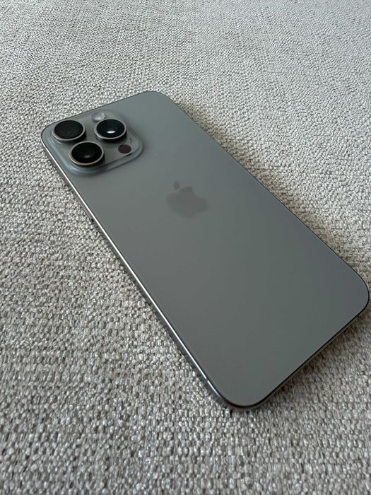 iPhone 15 Pro Max