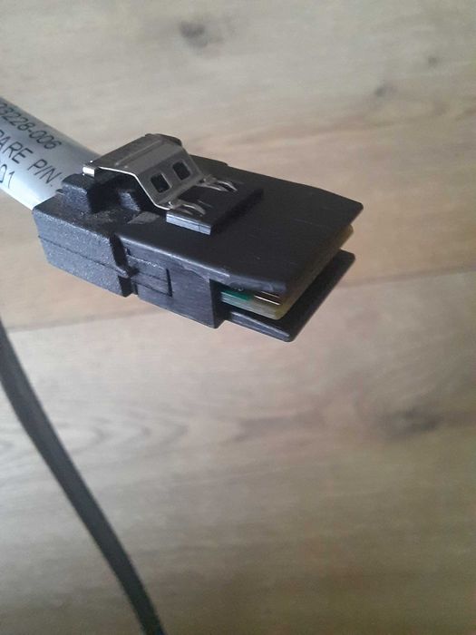 Kabel SAS HP z serwera