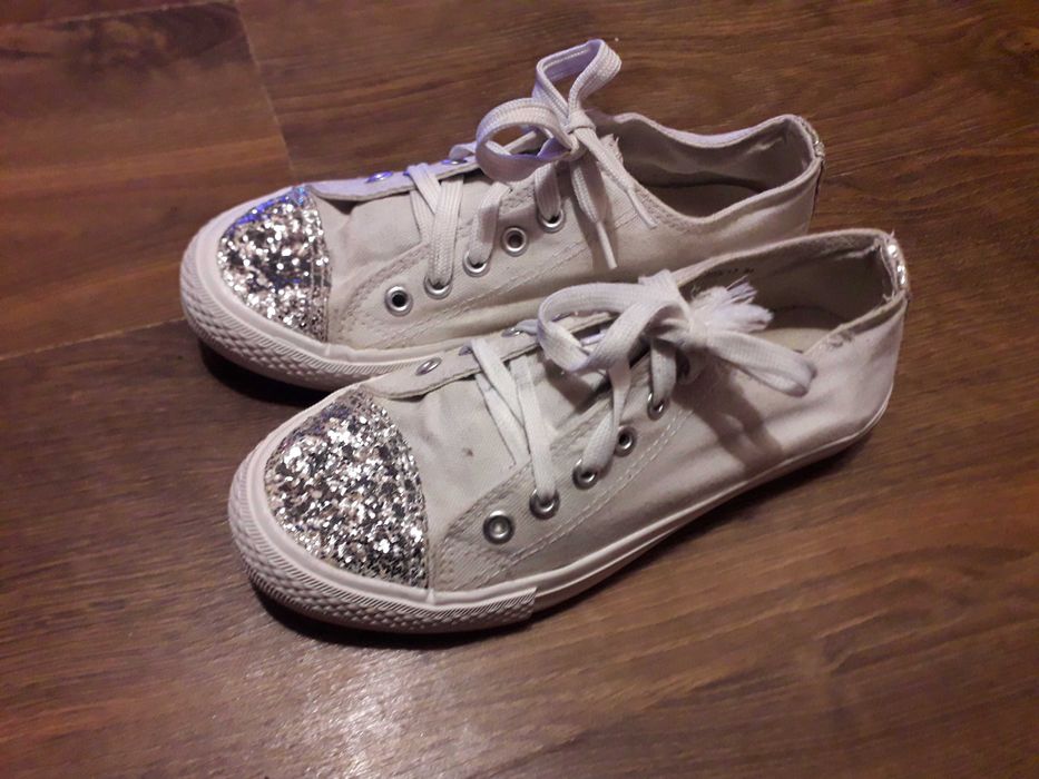 Tenisówki Trampki McKey z srebrnymi cekinami