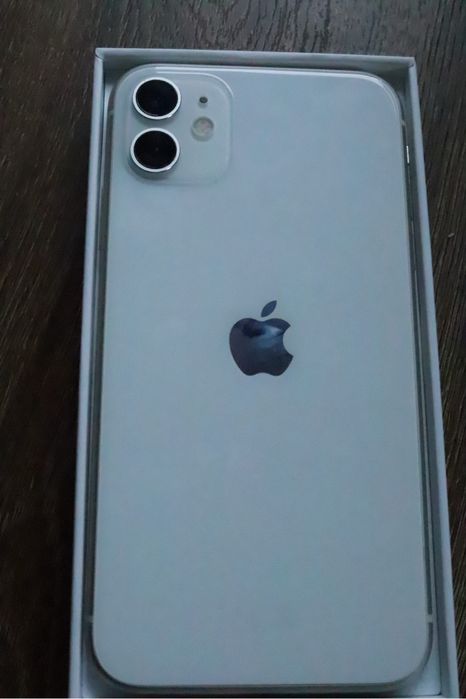 IPhone 11, stan bardzo dobry