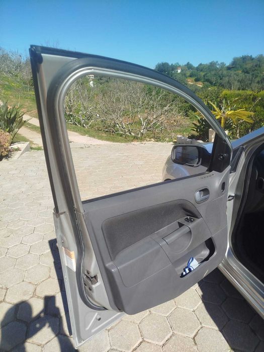 Ford Fiesta 1.4(Hdi),Diesel-LITERALMENTE IMPECÀVEL