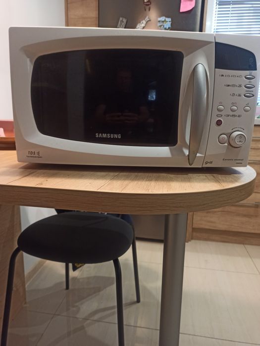 Sprzedam mikrofalówkę