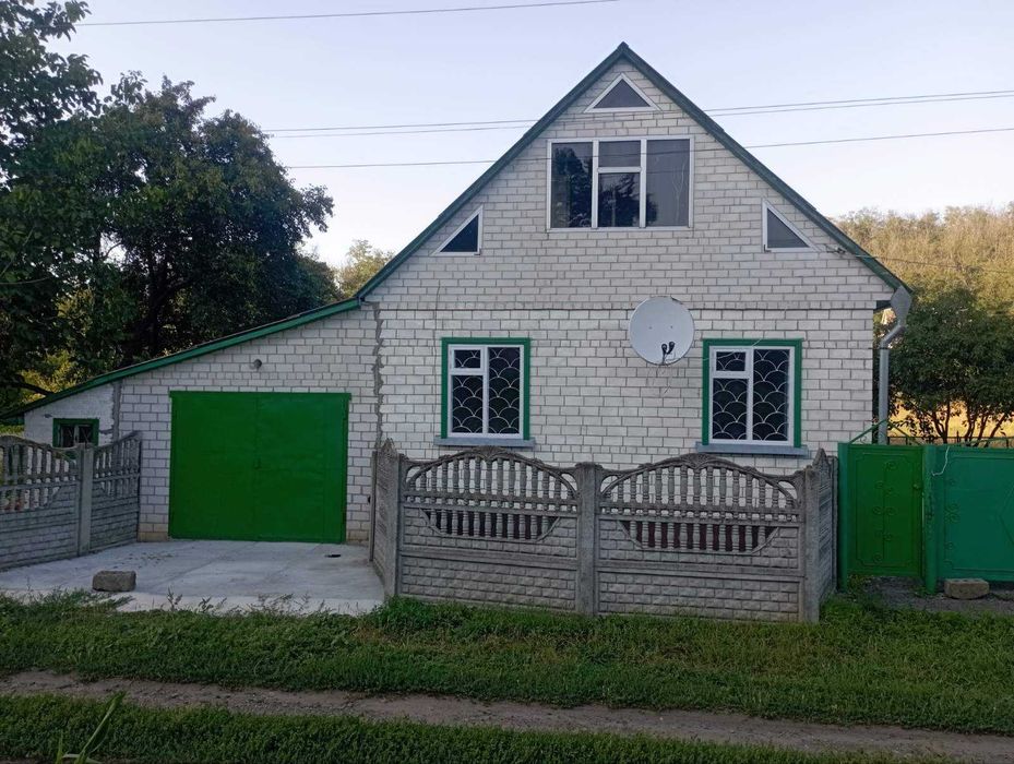 Продаж гарного будиночку м. Камянка ГОТІВКА!