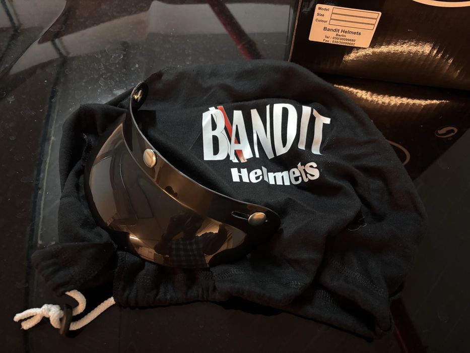 Capacete Bandit + Óculos