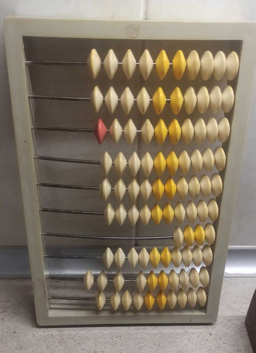 Счёты деревянные и пластмассовые СССР