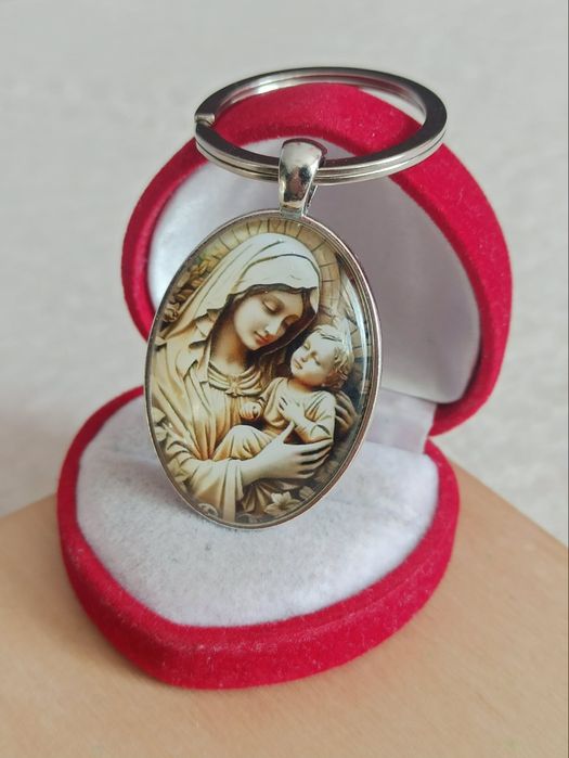 Przepiękny brelok Matka Boska breloczek Jezus brelok Maryja