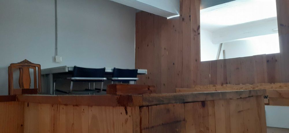 Alugo garagem em Massama, Serrado da Bica