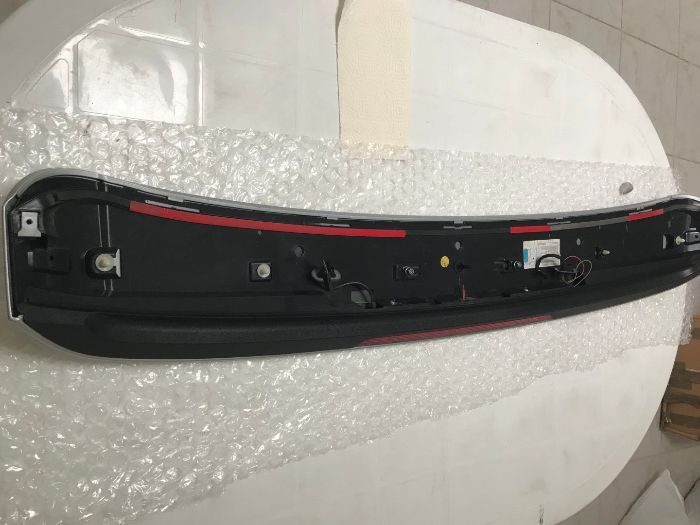 Audi Q5 - Spoiler da mala + 3ºSTOP (08-16)