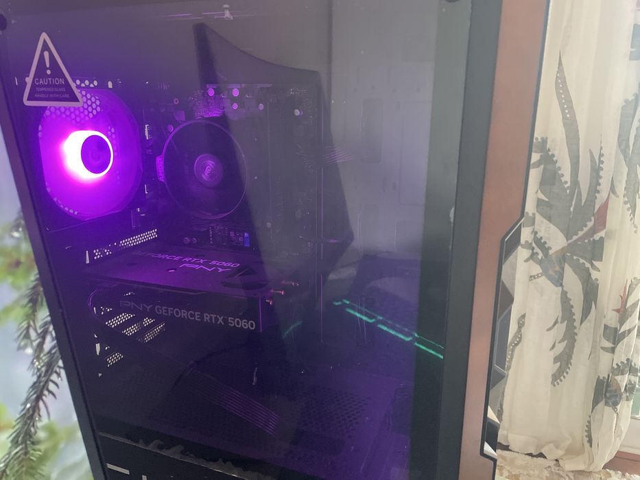 Eu estou a vender um PC supra titan