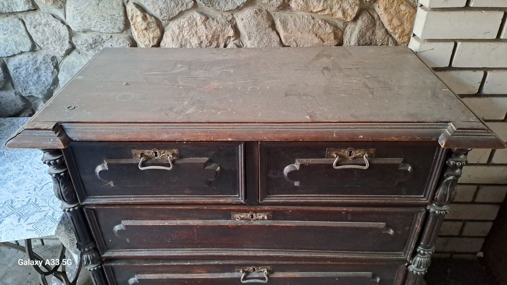 Срочно! Комод старинный , деревянный