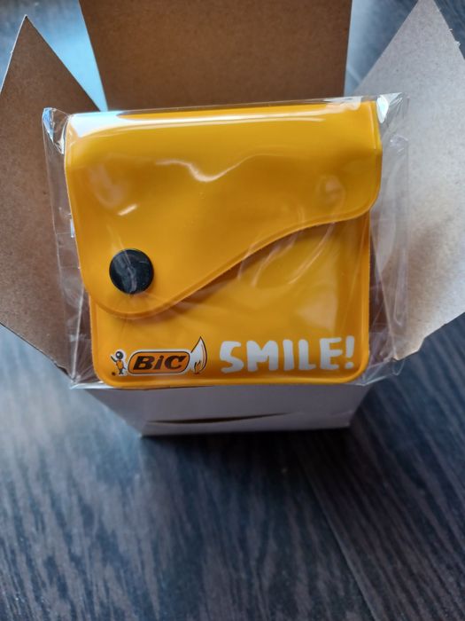 Embalagem 10 cinzeiros de bolso BIC (novo)