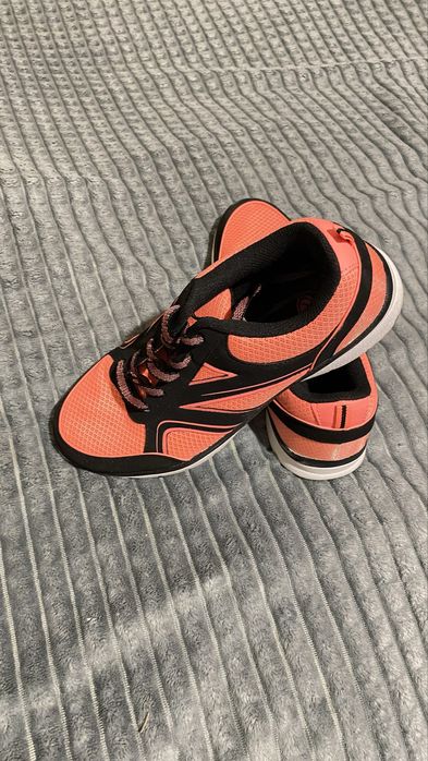 Кроссовки для спорта