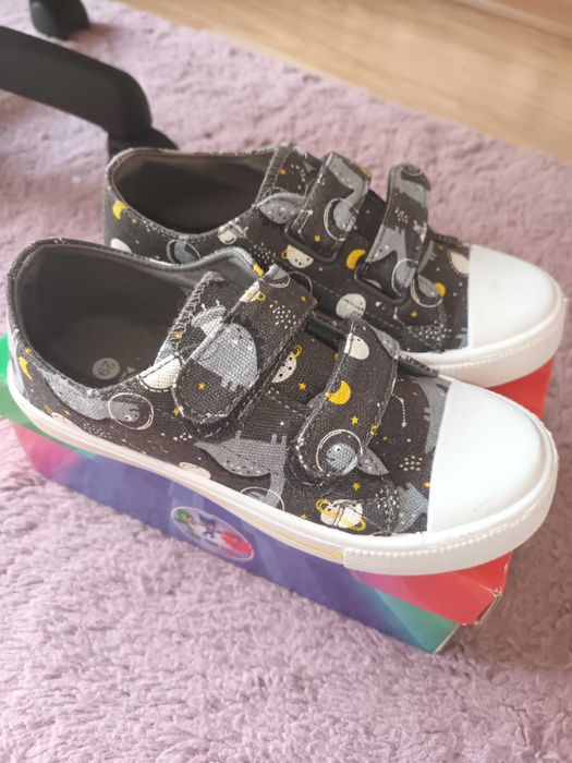 Trampki chłopięce 29 NOWE