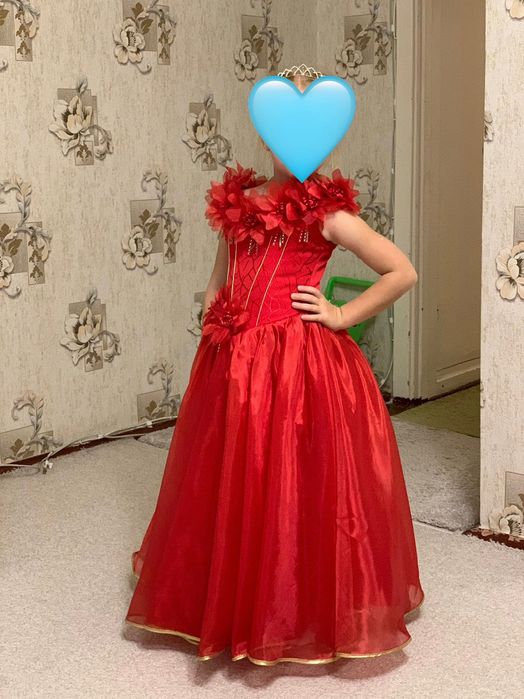 Нарядна сукня для дівчинки