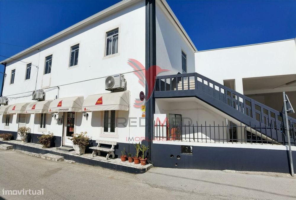 Café Restaurante Comendador na Comenda / Casével / Santarém.