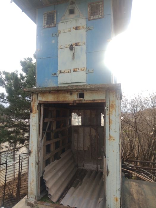 Продам голубятник. Звонить.
