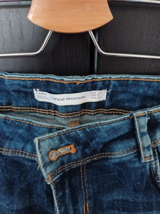 2 Calças Ganga Salsa e Zara Mulher