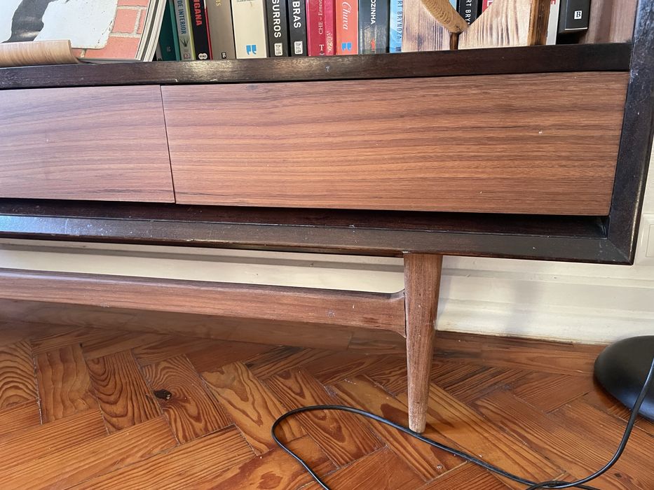 Vendo aparador de sala