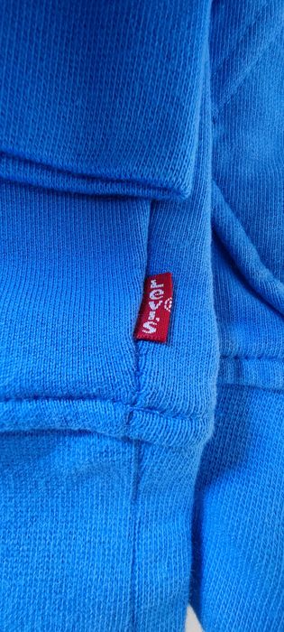 Hoodie azul e castanho