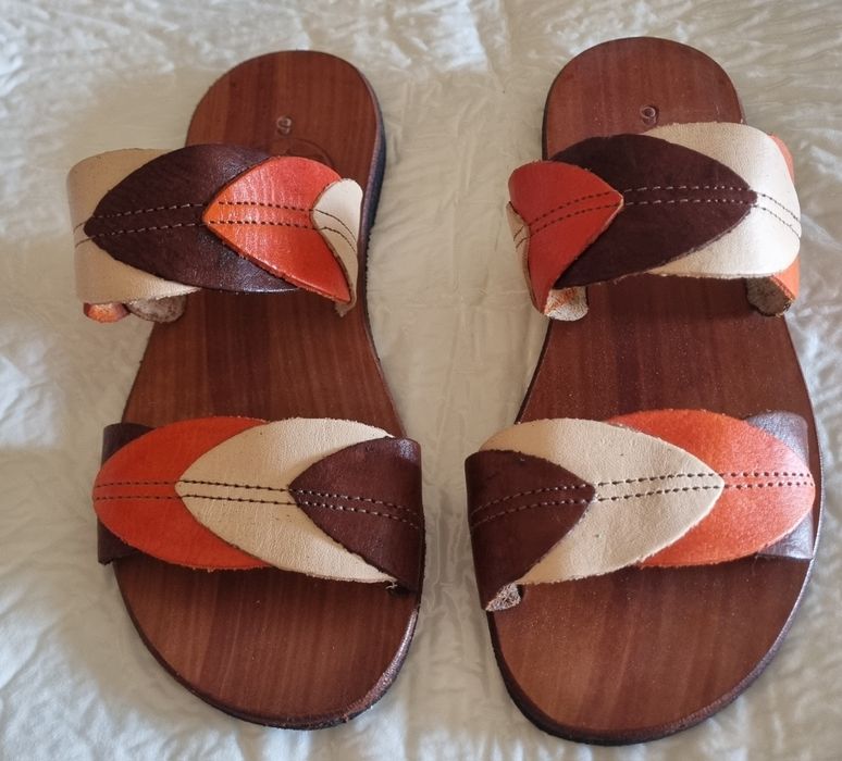 Chinelo brasileiro em couro