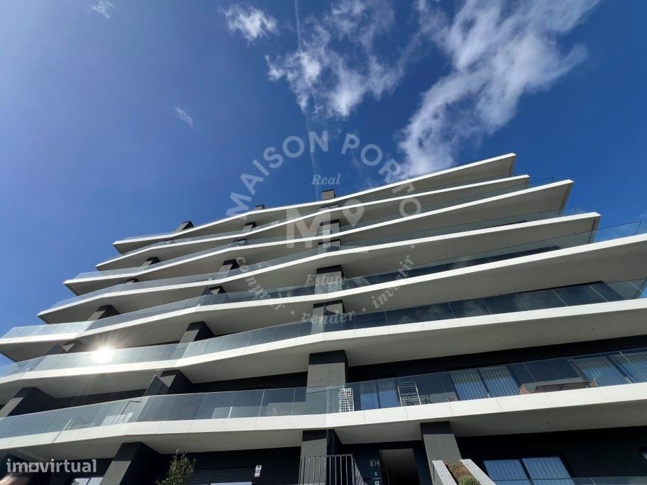 Apartamento T2 com Suite e Lugar de Estacionamento em Águas Santas,...