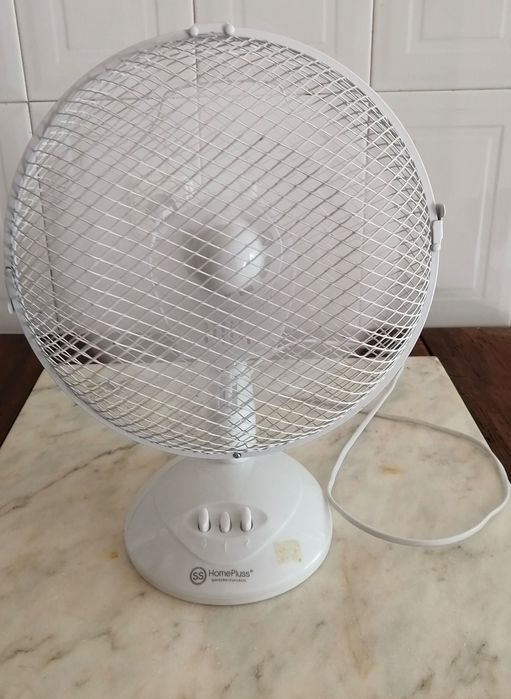 ventoinha pequena de cabeceira nova