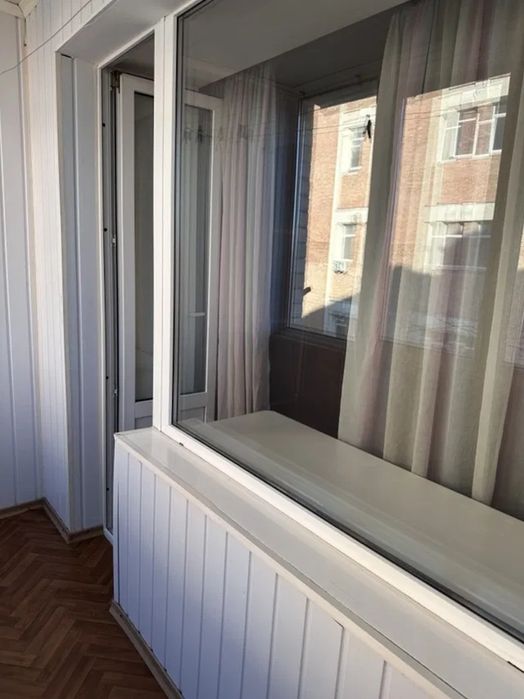 Продам елітну чотирикімнатну квартиру в центрі міста - 125 м².