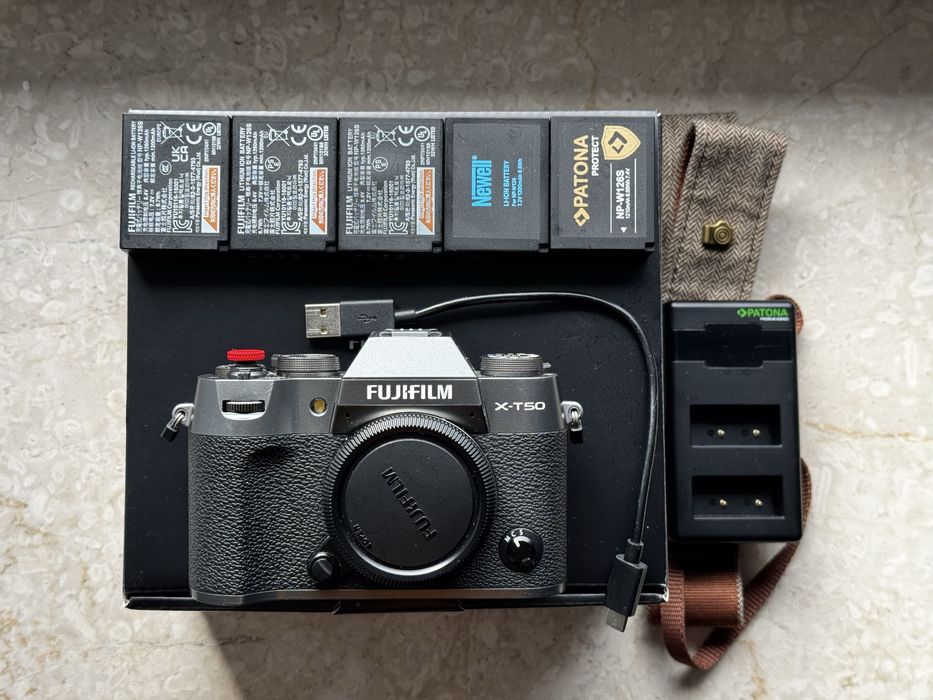 Fujifilm XT-50 + 5 baterii (3 oryginalne) + ładowarka | GW do 2027