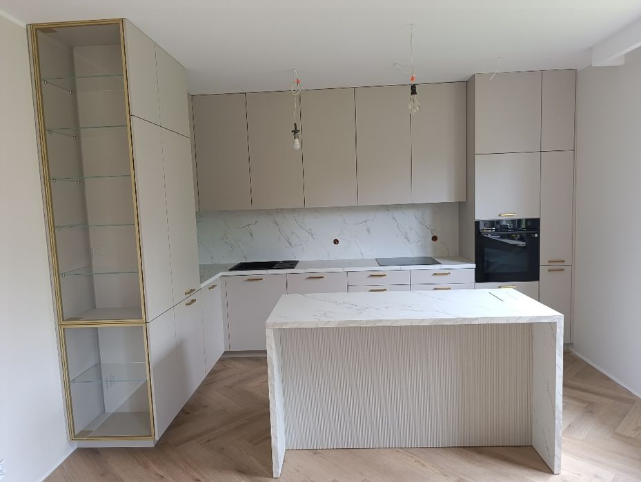 Meble na wymiar | kuchnie | szafy | garderoby | krótkie terminy